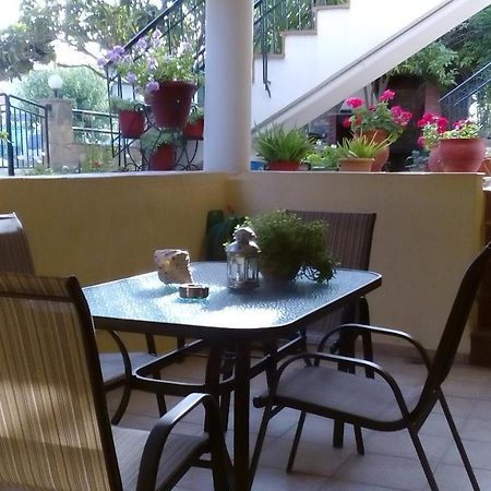 Natalia'S Apartments นิกิติ ภายนอก รูปภาพ