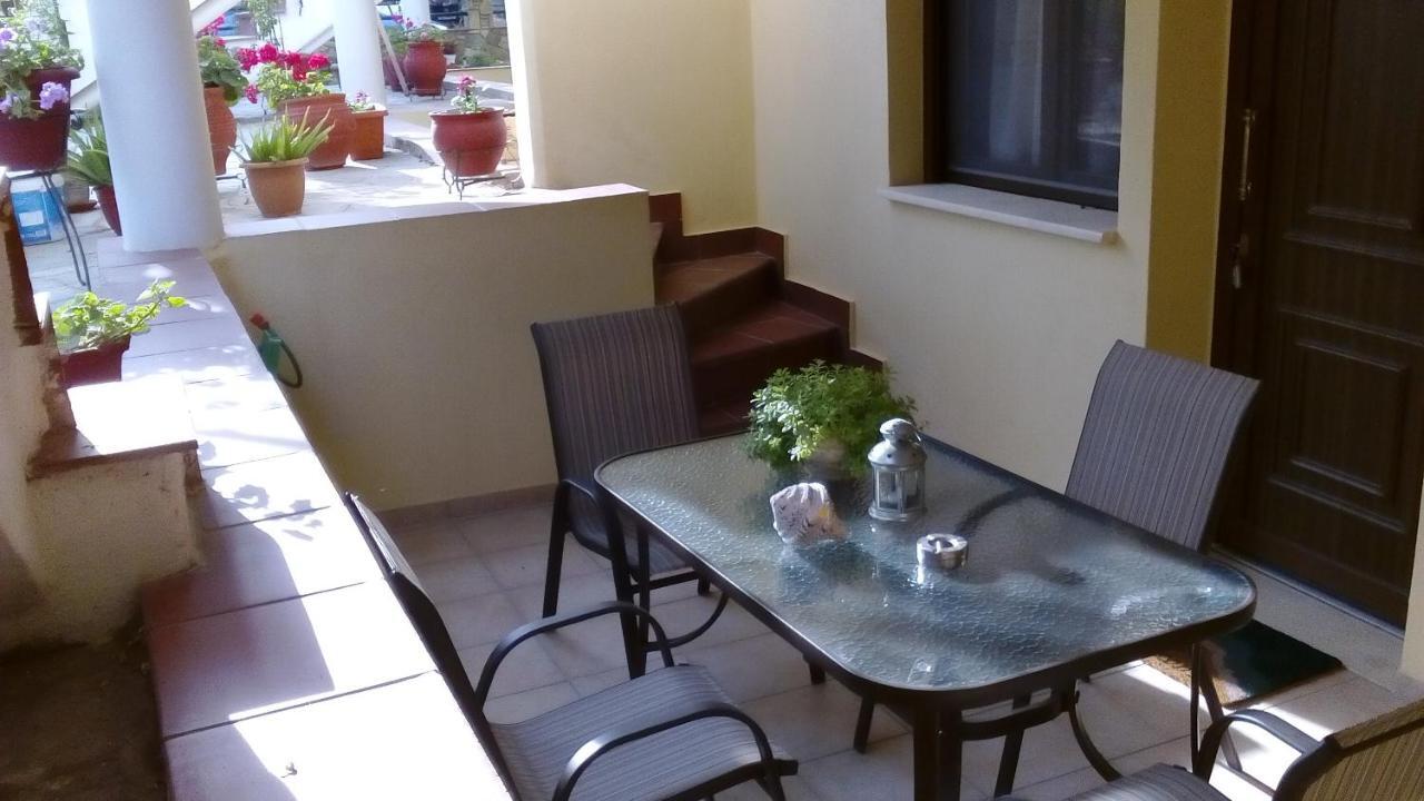 Natalia'S Apartments นิกิติ ภายนอก รูปภาพ
